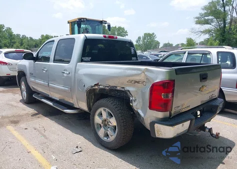 2011 Chevrolet Silverado 1500 Lt z USA, uszkodzony, nr VIN 3GCPKSE33BG104858